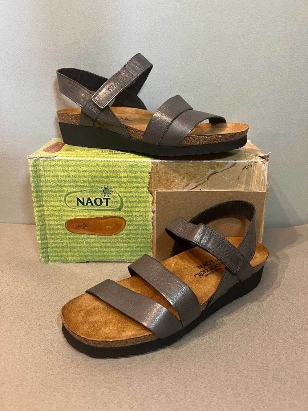 Naot Women’s Kayla Crinkle Steel (Gray Grey) Leather Sandal Size: 40 / 9